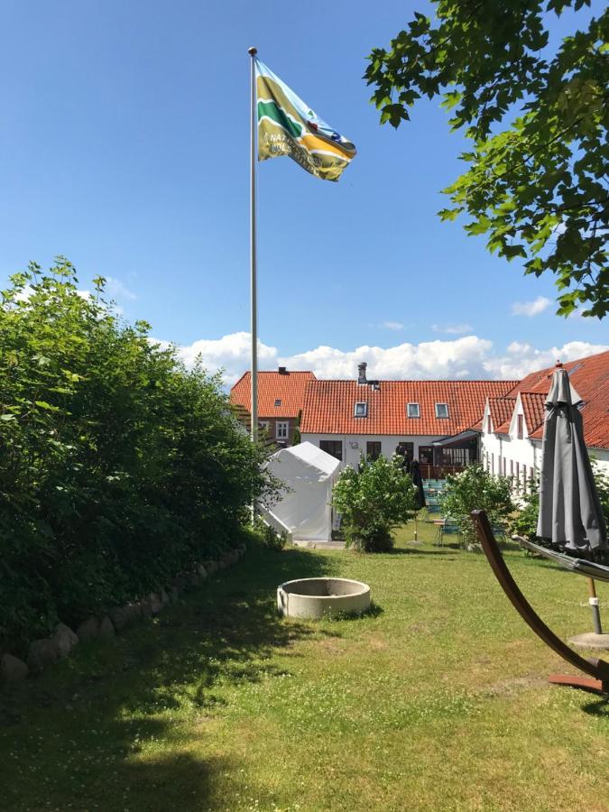 Ibsens Gaard Hotel Ебелтофт Екстериор снимка